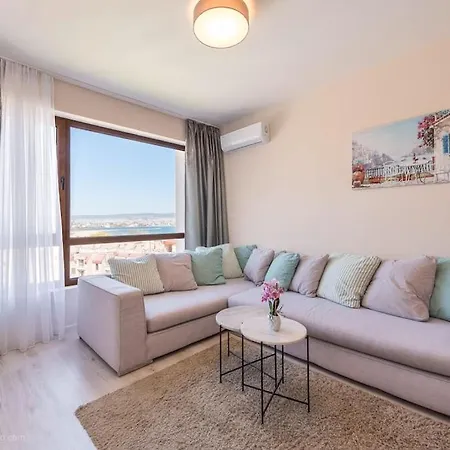Апартаменты Oceanview Oasis